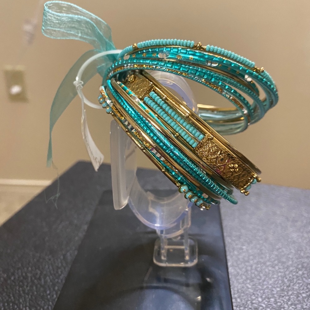 Turquoise bracelets - Picture 10 of 13